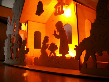 Laubsägen Vorlage 3D-Krippe Heilige Familie 48cm