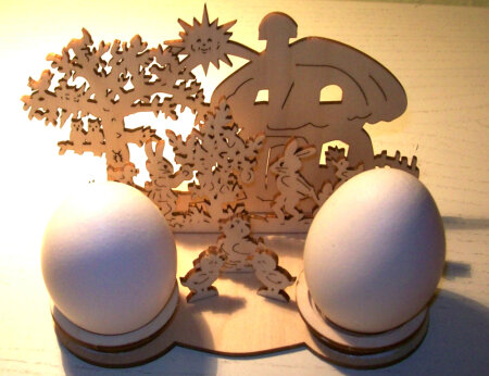 Laubsägen Ostern Tischdekoration Eierhalter Teelicht