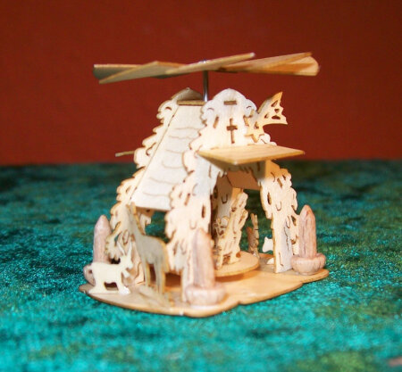 Weihnachtspyramide Teelichtpyramide Baumkrippe Vorlage ...